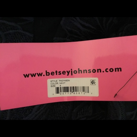 BETSEY JOHNSON Fitted Navy Lace Dress Sz 4 NWT - Picture 4 of 6